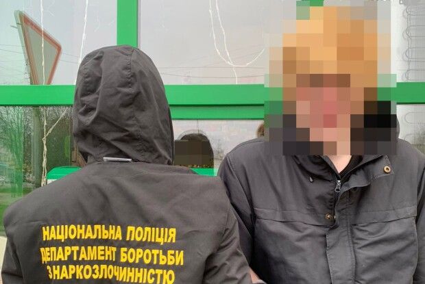 У Луцьку зловили 19-річного донеччанина з торбою наркотиків
