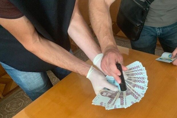 Керівників волинських шахт взяли на гарячому 