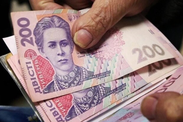 Чому із січня 2026 року частині пенсіонерів на Волині призупинили виплати