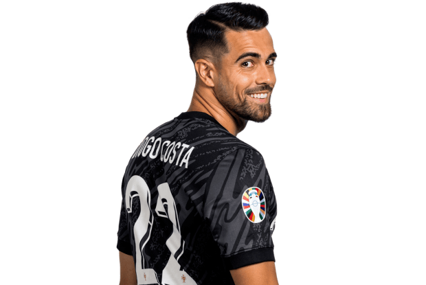 Футбольний Бог побачив сльози Роналду – і Португалія розгромила Словенію. Правда, лише у серії пенальті 