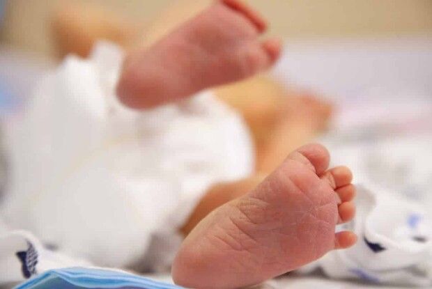 На Волині 20-річна жінка народила прямо у «швидкій»