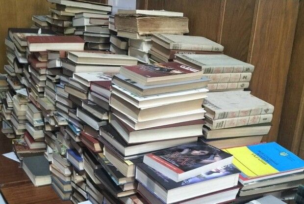 У Луцьку бібліотека здала на макулатуру майже 400 кілограмів російської літератури