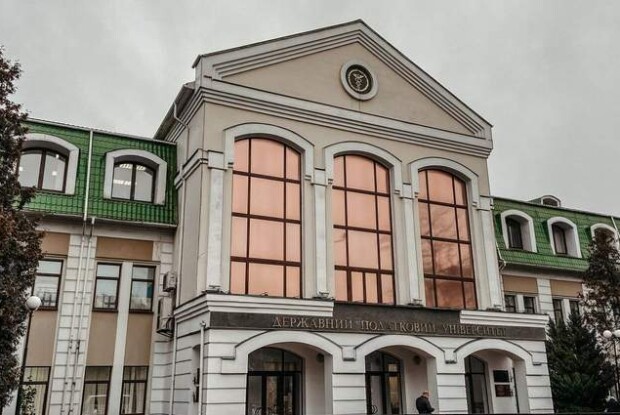 Скандал в університеті: викладачка відмовилась проводити пари українською (Відео)