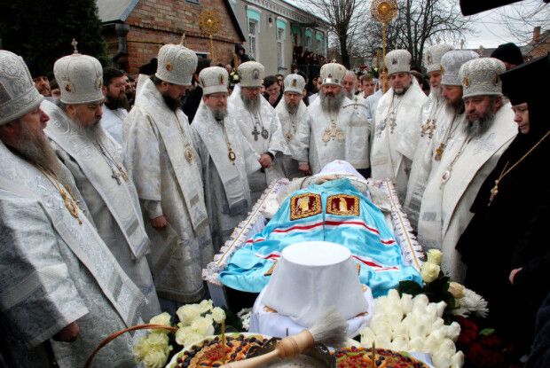 Волинь попрощалася з митрополитом Ніфонтом (фото)