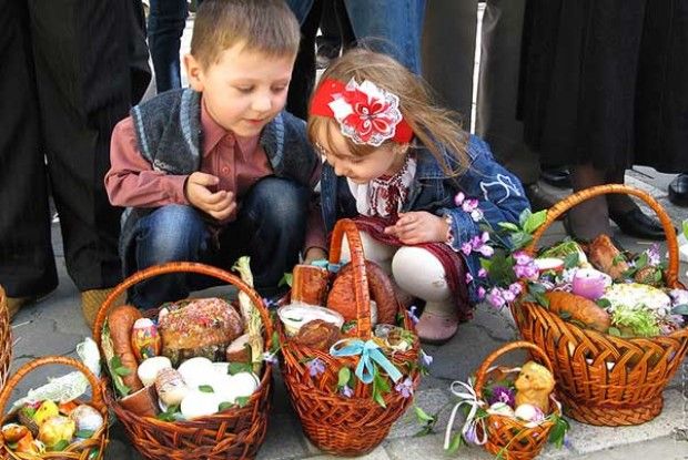 У скільки обійдеться великодній кошик?