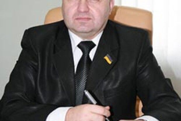 ВЛАДА РОЗПРАВЛЯЄТЬСЯ З ГРОМАДСЬКИМИ АКТИВІСТАМИ*