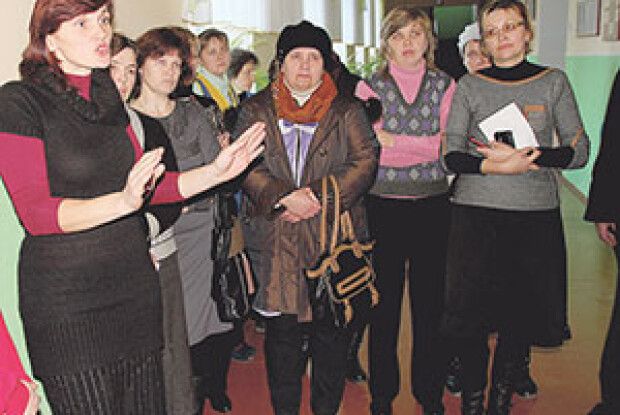 «ЗАБЕРЕТЕ З ІНТЕРНАТУ — ВДОМА МЕНЕ БІЛЬШЕ НЕ ПОБАЧИТЕ»