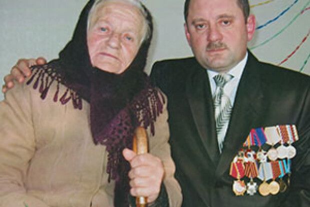 НА ВІЙНІ РЯТУВАЛИ МАМИНІ МОЛИТВИ