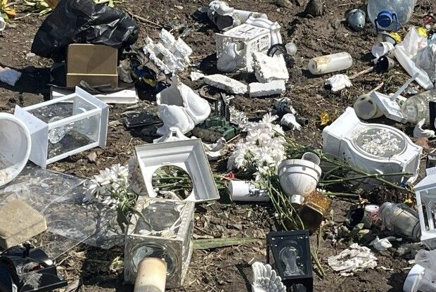 У Луцькому районі на Великдень понівечили могили полеглих Воїнів 