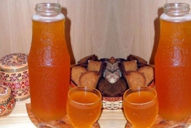 В таку спеку чудово смакує домашній квас!