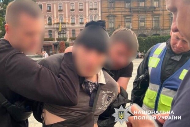 У Львові під час протесту на підтримку Федорова затримали чоловіка з ножем