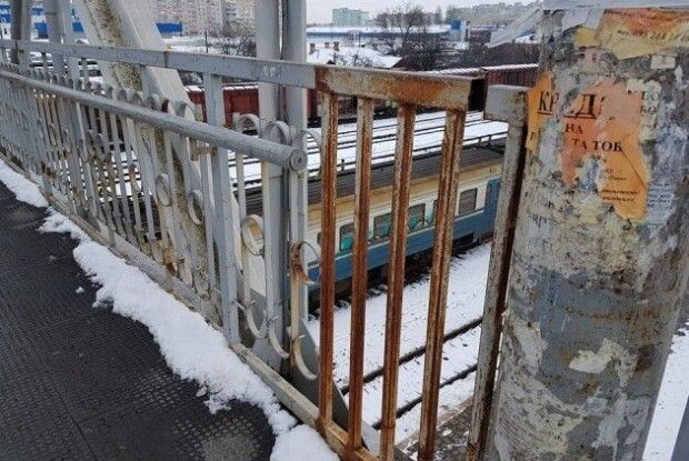 У Луцьку дівчина намагалася зістрибнути з мосту