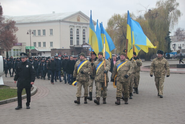 У Луцьку вшанували пам’ять тих, хто «тримав небо» над Україною