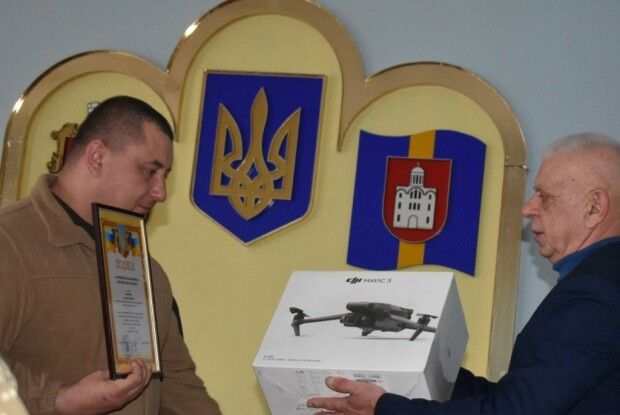 Устилузька громада придбала для військових цінний прилад