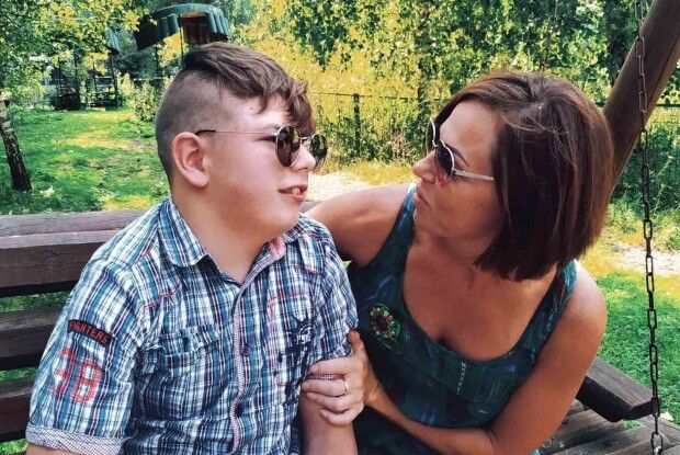 Усміхніться тому, хто це безмежно цінує: сім'ї з особливими потребами організовують ходу