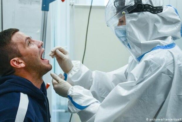 Коронавірус: Франківщина і далі «горить», на Волині – 128 нових випадків