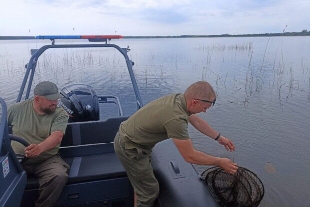 На водоймах Волині вилучили незаконні знаряддя лову