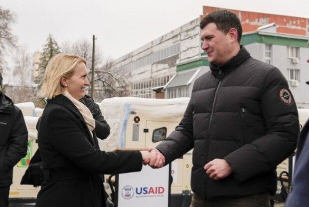 Американське агентство USAID надає Україні 80 генераторів