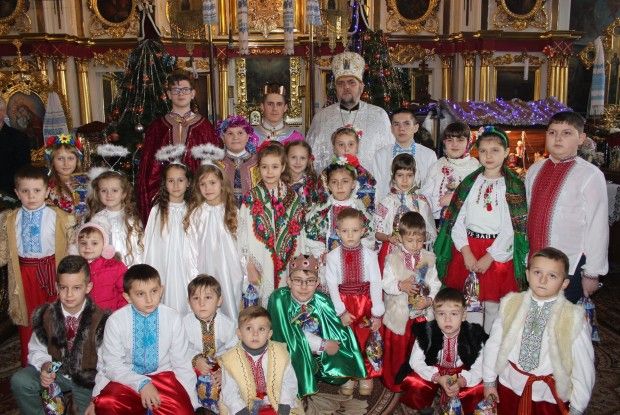 Як у Горохові діти колядували – до сліз щастя звеселяли