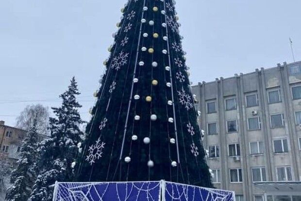 Чи встановлюватимуть у Ковелі головну ялинку: офіційний коментар мера міста