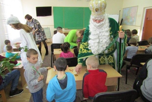 Святий Миколай завітав і до сиріт (Відео, Фото)