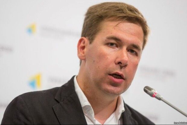 Слідчі навмисне порушили процедуру виклику Порошенка на допит - Новіков