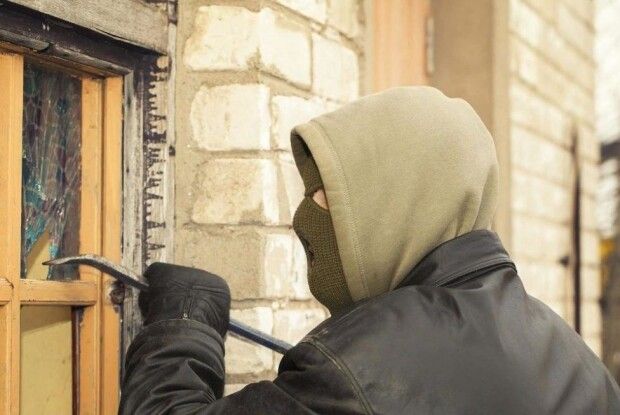 52-річний житель Володимира обікрав дачу пенсіонерки