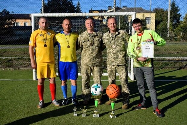 Льотчики 204-ї Севастопольської бригади ім. Покришкіна з Луцька - переможці футбольного турніру (Фото)