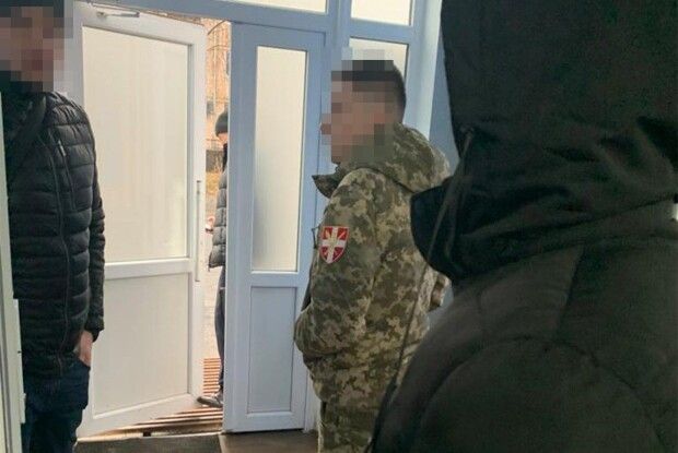 На Волині у військкоматі викрили хабарника