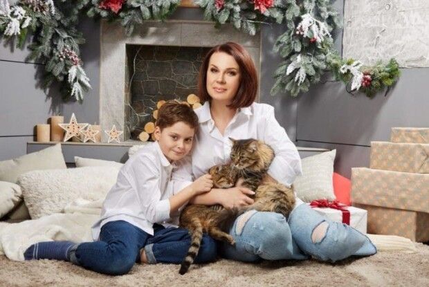 Всі обранці Алли Мазур: скільки разів насправді виходила заміж 56-річна зірка та від кого народила свого сина?