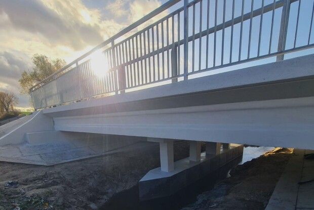 На Волині відновили 12-метровий міст через річку Полонка