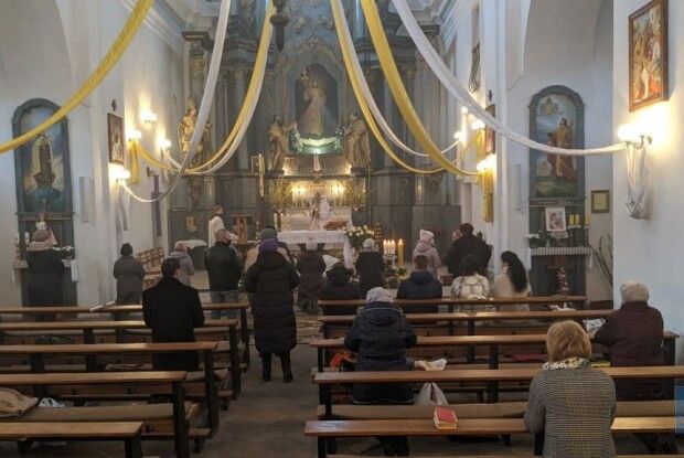У костелі святих Іоакима і Анни у Володимирі відправили Пасхальну месу