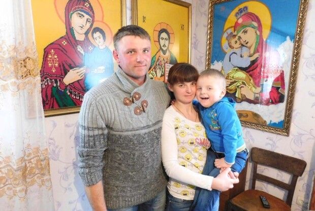 Душа Олени і Павла Мізернюків – вишиті чоловіком ікони, а її бренд – смачний сир