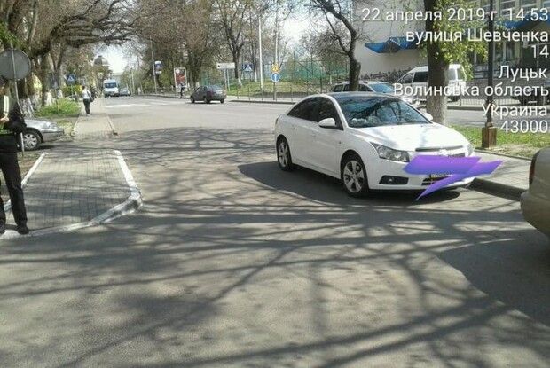Луцькі муніципали вперше виграли суд про штраф за неправильне паркування