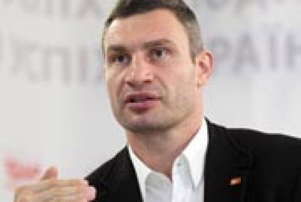 Віталій КЛИЧКО: «Я НЕ ЗВИК СВЯТКУВАТИ ПЕРЕМОГУ ЩЕ ДО БОЮ»*