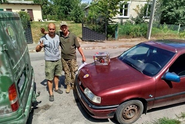 На Волині волонтери горохівського «Щита» подякували землякам за автомобілі для захисників