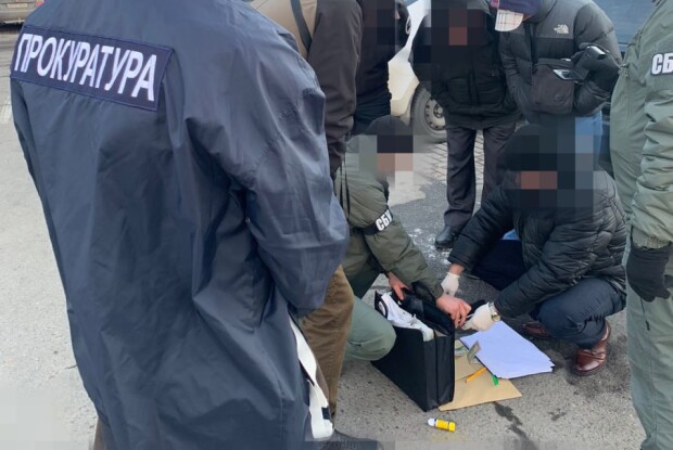 Купували місце в «єЧерзі»: на Волині на хабарництві спіймали посадовців Укртрансбезпеки 