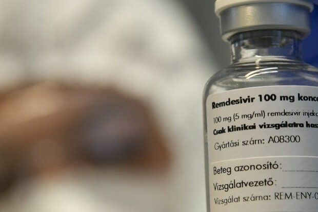 Коли в Україну прибуде перша партія препарату для лікування хворих на COVID-19 