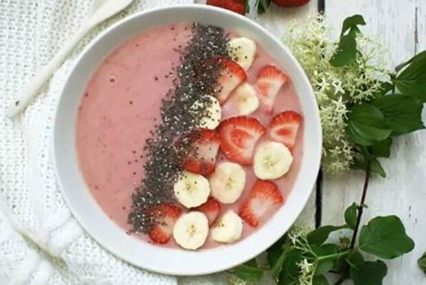 Приготуйте полуничний суп