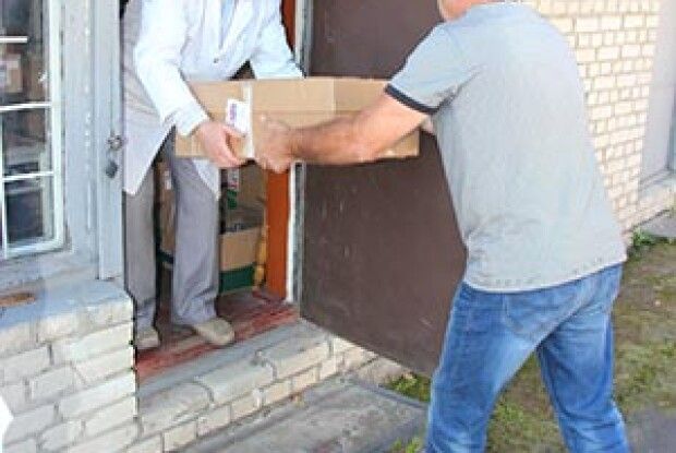 НАПИСАВ ТІГІПКУ — І В ГОСПІТАЛЬ ПРИВЕЗЛИ ЛІКИ…*