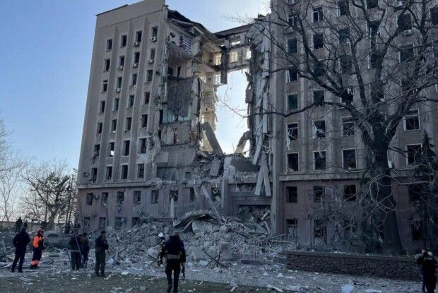 Рашисти розбомбили в Миколаєві 49 шкіл і 500 багатоповерхівок