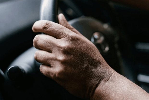 Водію у Рівному стало погано під час руху (Фото)