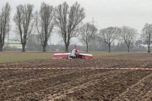 У Німеччині розбився літак