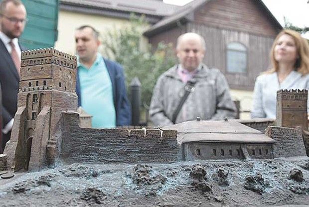 У замку Любарта з’явився молодший брат