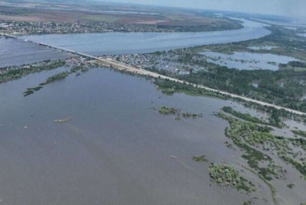 Волинська студентка самотужки намагається врятувати батьків із затопленого міста на Херсонщині