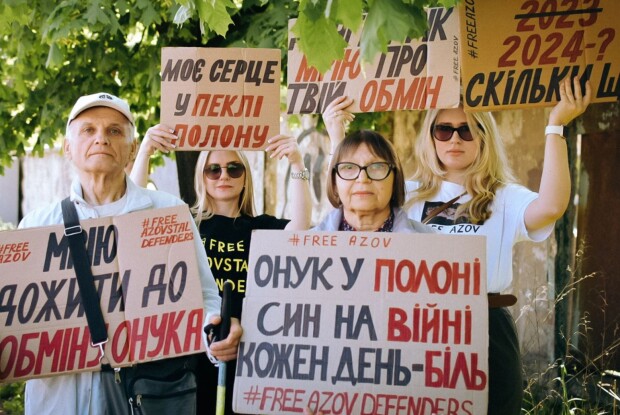 «Син – на війні, онук – у полоні. Кожен день – біль»