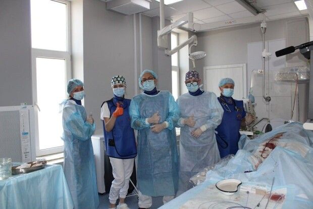Ковельські медики врятували спортсмена: вперше на Волині знову провели дві унікальні операції на серці (Фото 18+)