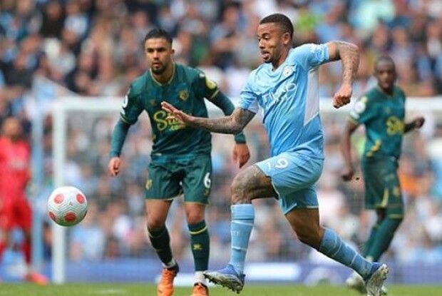 Гольовий пас Зінченка допоміг «Ман Сіті» розгромити «Вотфорд» 