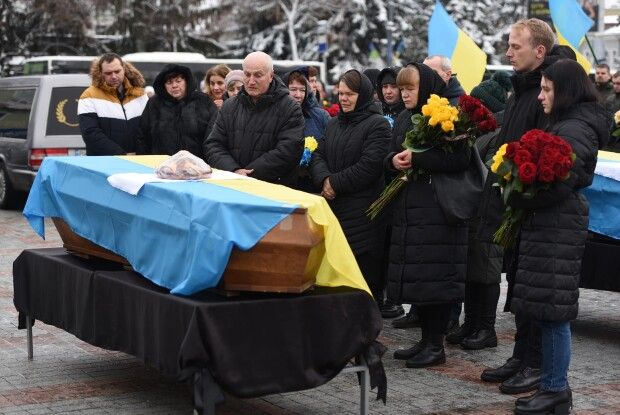 Рівняни провели в останню дорогу двох «АЗОВців» (Фото)