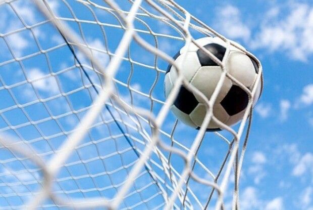 «Волинь» трощить «Гірник-Спорт»: доля путівки в УПЛ для лучан вирішиться в останньому турі (Відео)